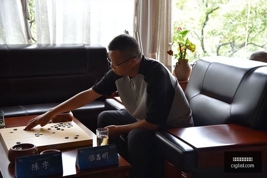 快船后卫乔,丹米勒左肩,袖撕裂,冷门捕捉,买球高赔,赛事黑马,体育投注技巧